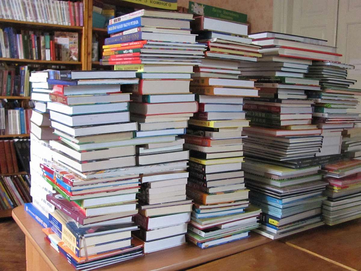 У  Львові та області збирають книжки для сільських бібліотек