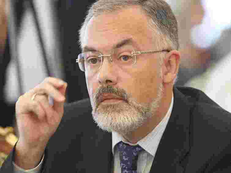 Табачник планує удосконалити підготовку міжнародних правників