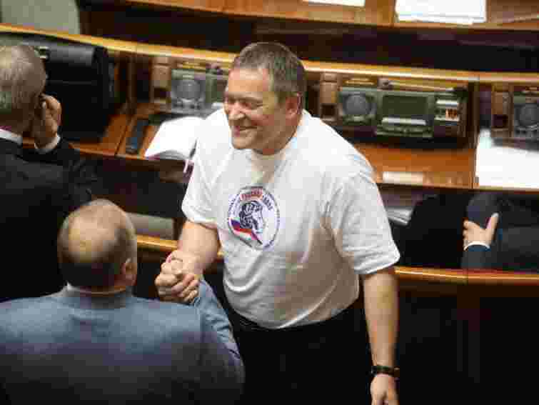 Колесніченко погрожує «ініціаторам непокори» через мову