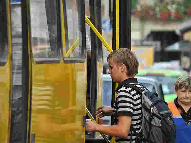 Перевізник шукає автобуси на маршрути №№11 і 35 у Львові