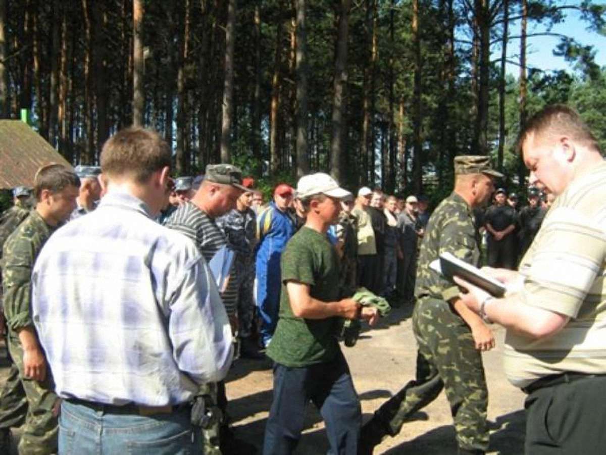 На Рівненщині четверту добу шукають зниклого в лісі хлопчика