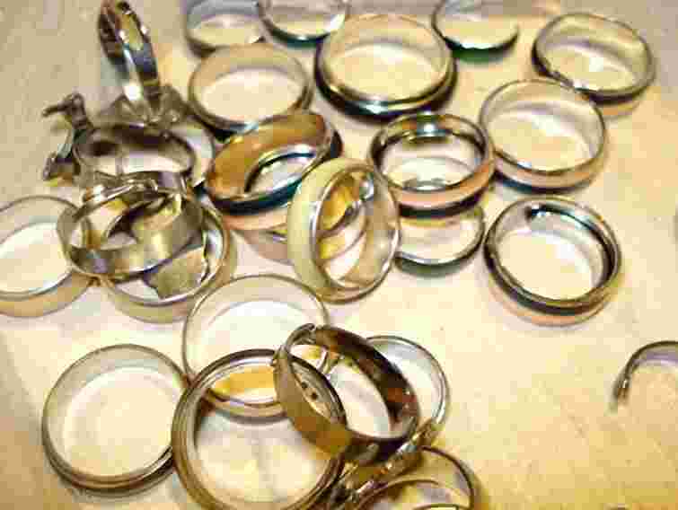 На Закарпатті затримали румуна із 7 кг золота