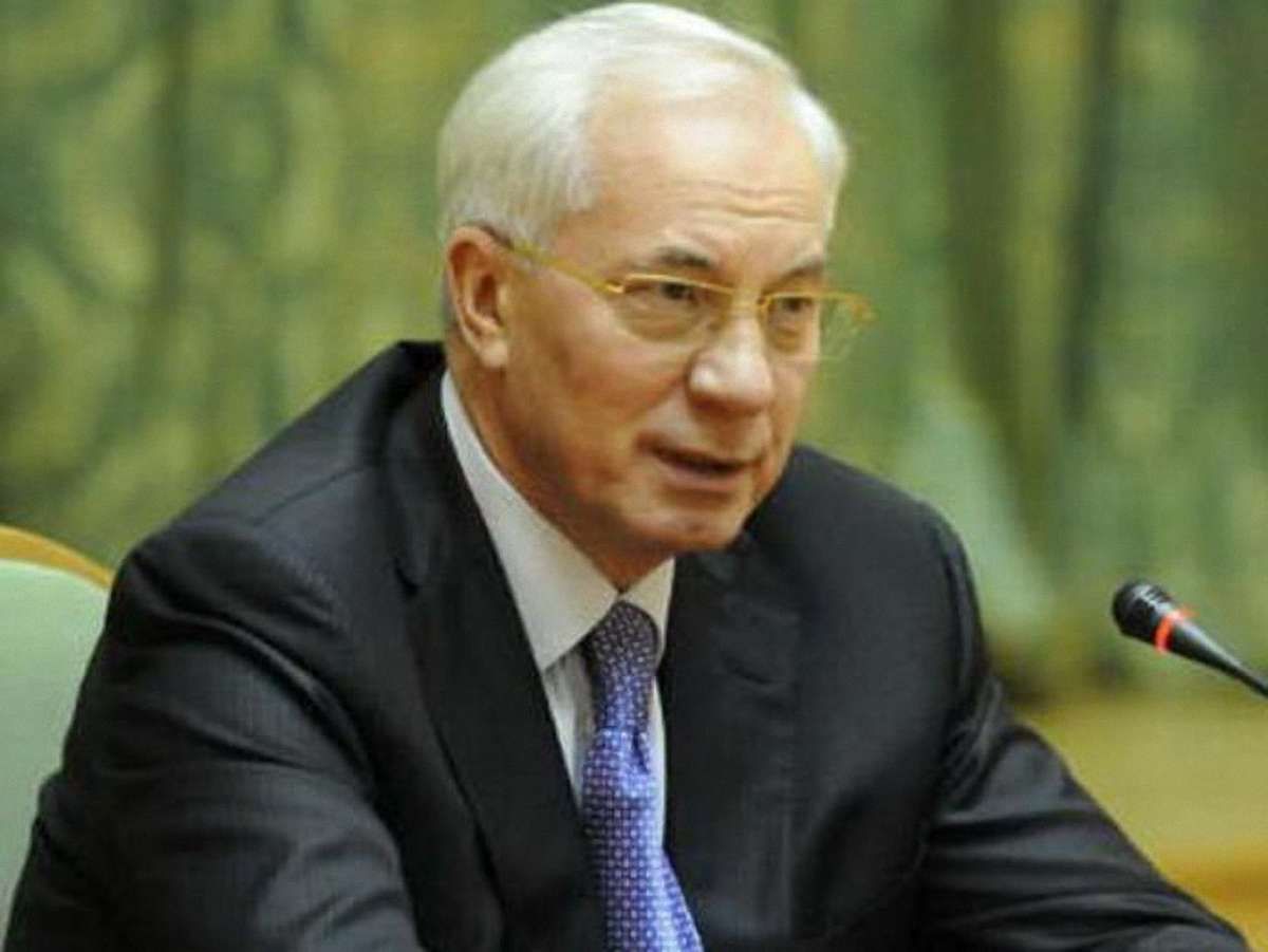 Працівники заводу засміяли розповіді Азарова про їхні зарплати