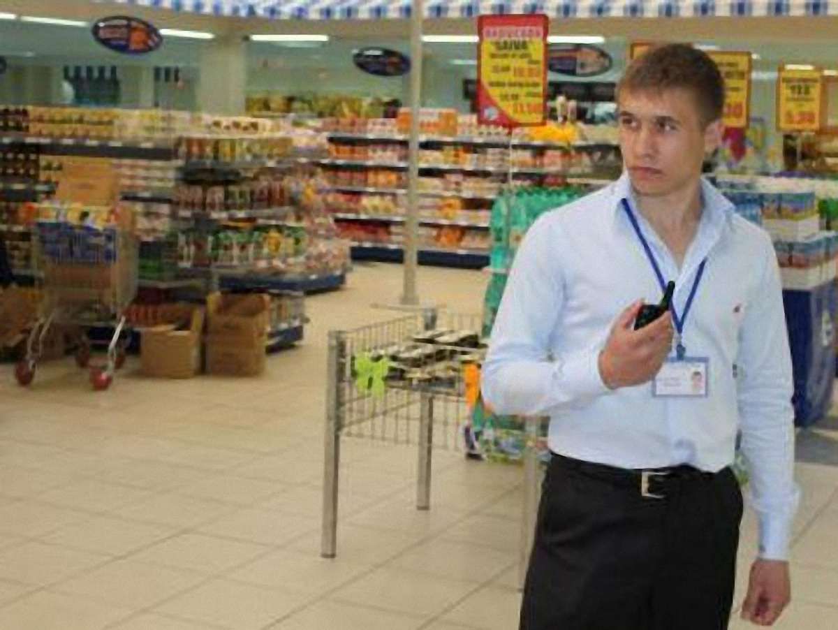 Давати зброю охоронцям у супермаркетах не будуть, - експерт
