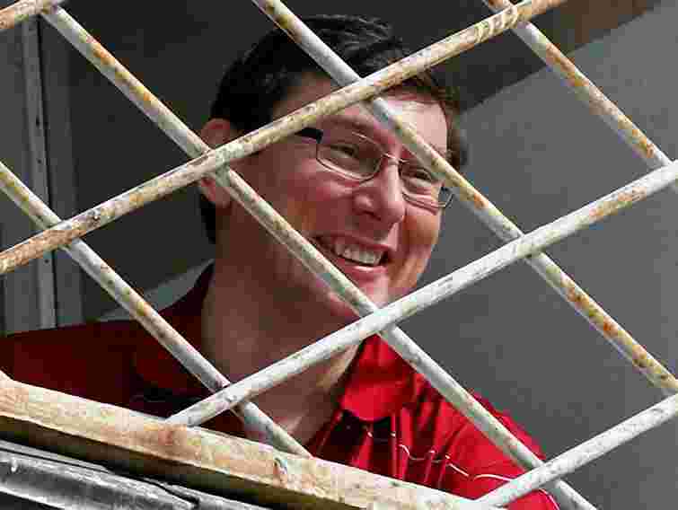 Луценко: Це вибір між недосконалою демократією і мафією