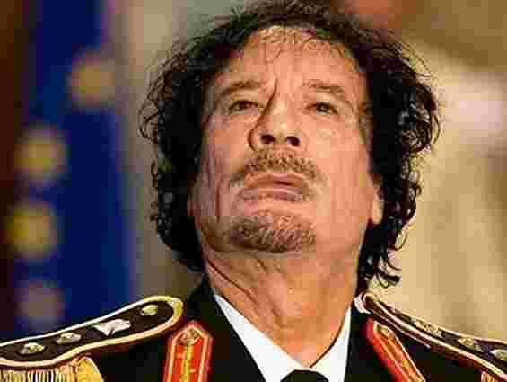 Правозахисники: Каддафі перед смертю катували. Відео