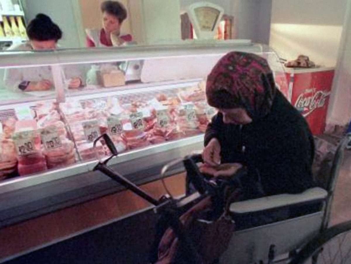 За рівнем бідності Україна повернулася до 2006 року, – експерт