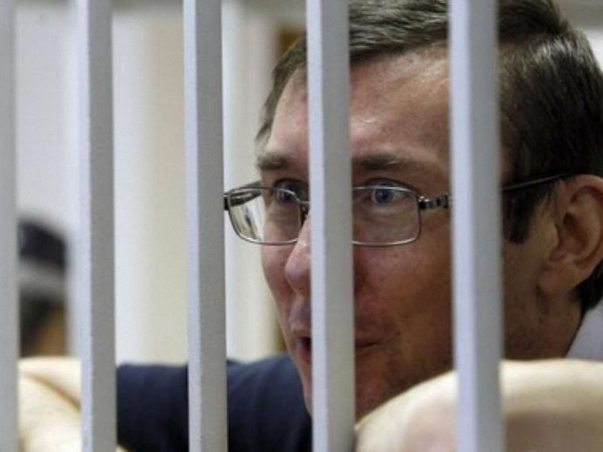 На зустріч із Луценком прибули посадовці ОБСЄ 