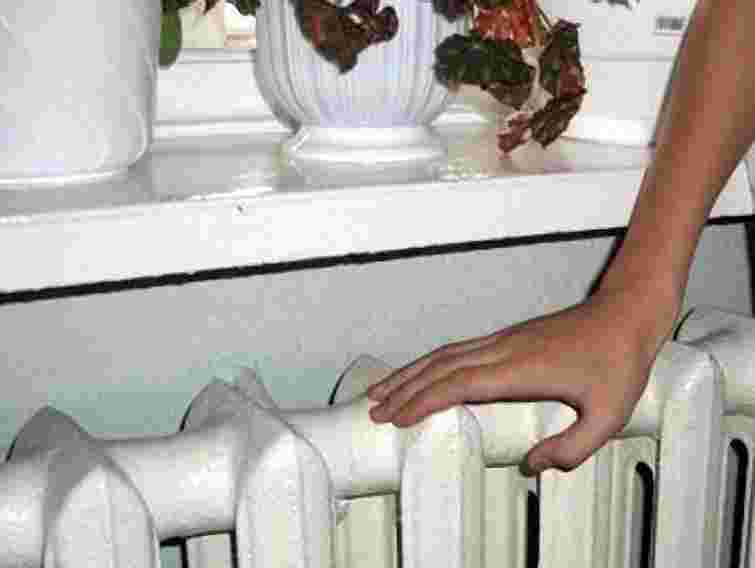 Майже четвертина житлових будинків в Україні ще без опалення