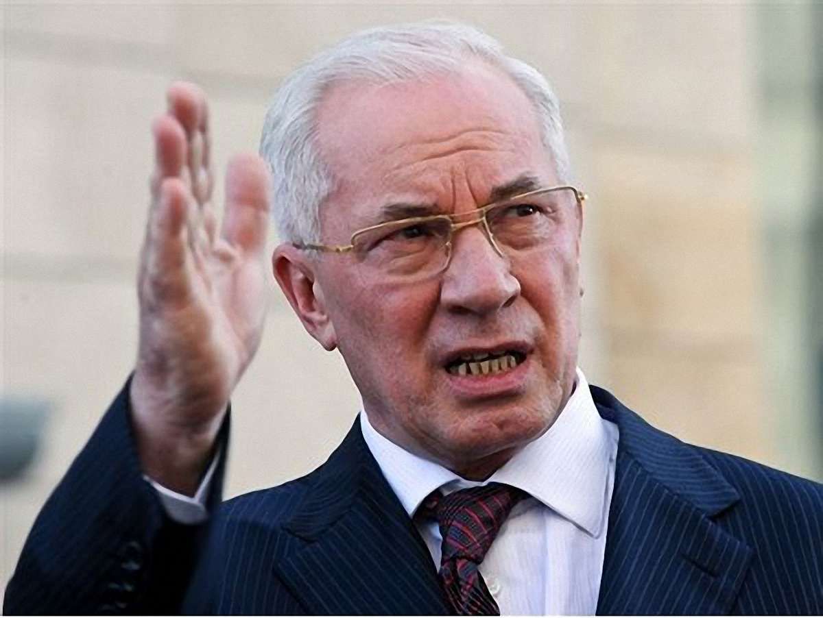 Азаров обіцяє зростання ВВП