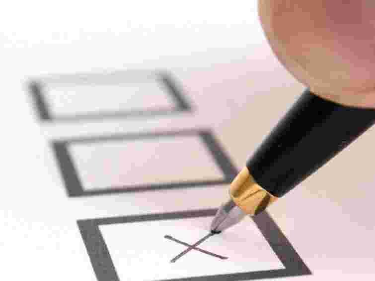 Клінтон і Аштон вважають вибори іспитом для України