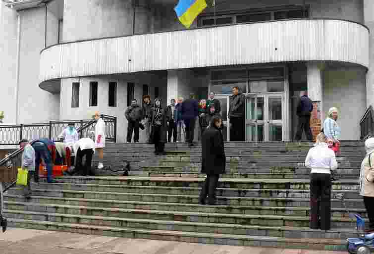 На Буковині на дільниці помер чоловік