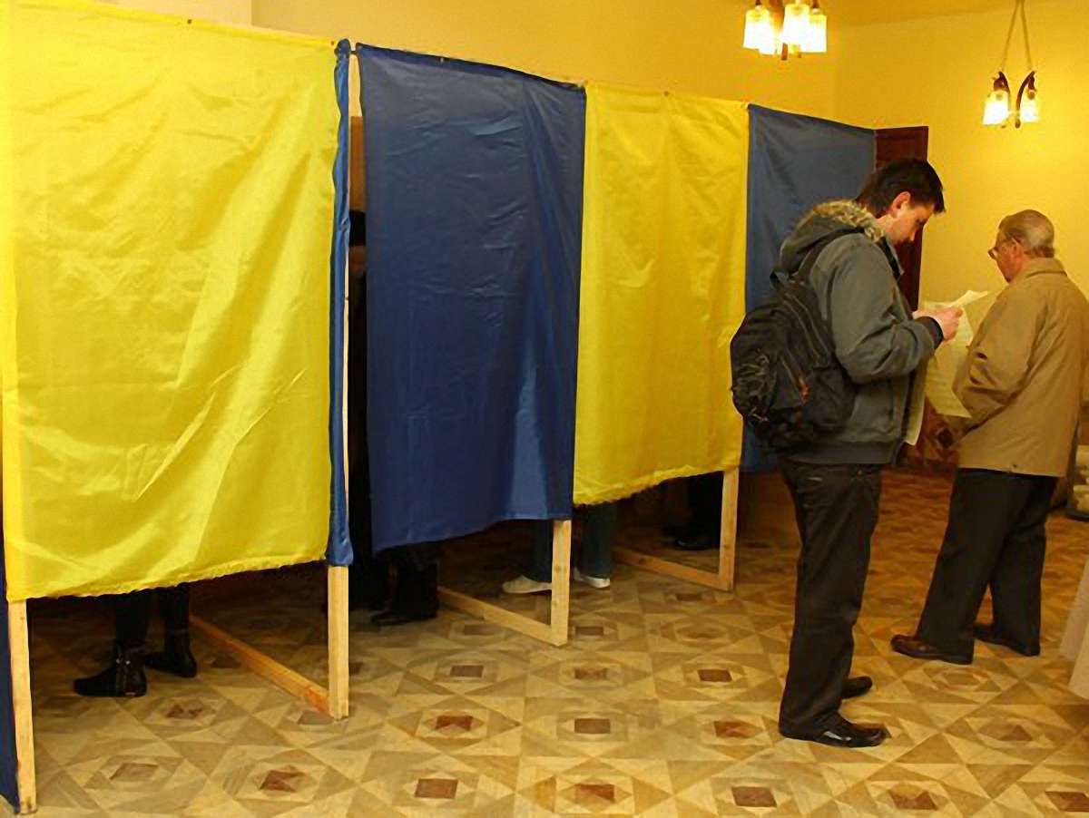 На Рівненщині на дільниці "підкуповують" алкоголем