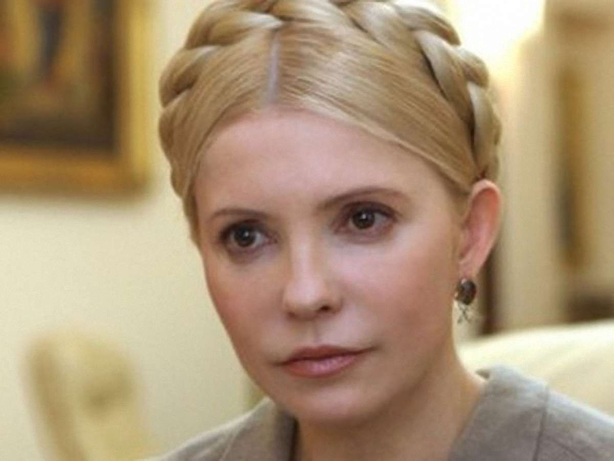 До Тимошенко привезли скриньку для голосування
