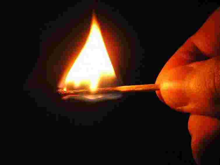 Цієї ночі у Львові горіло авто