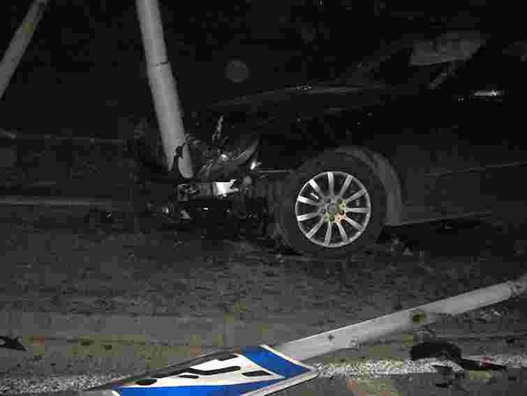 У Львові водій легковика на тротуарі збив пішохода