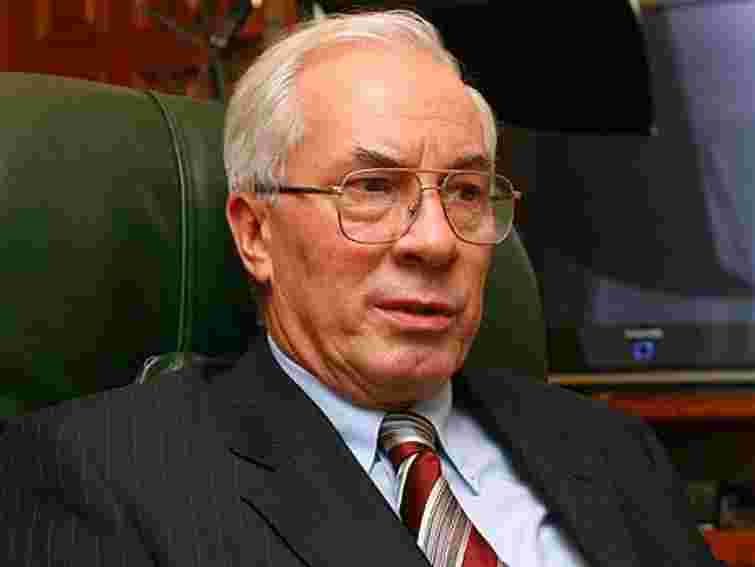 Азаров звинуватив "Свободу" й "Батьківщину" у фарисействі