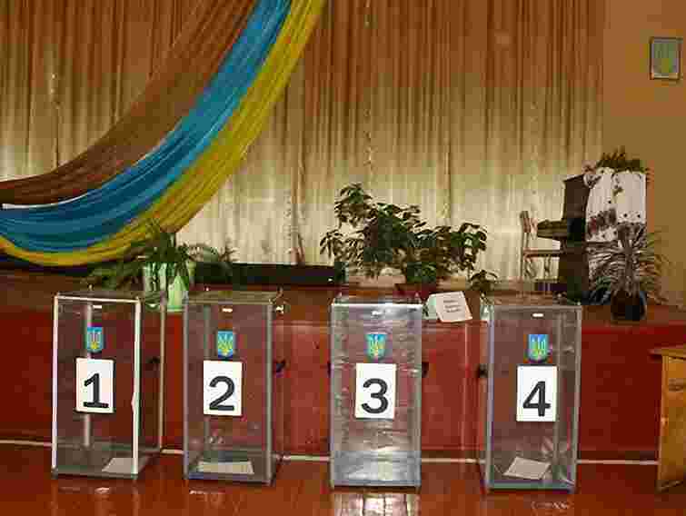 У Києві відбулася акція протесту з вимогою перевиборів 