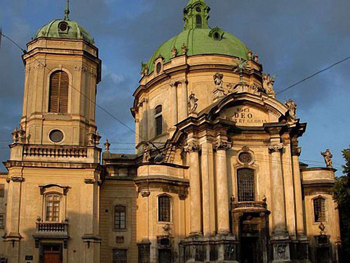 Домініканський собор у Львові запрошує на нічну екскурсію