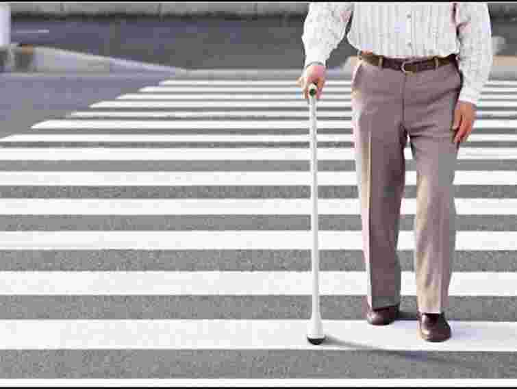 Незрячі львів’яни отримають від міста по 150 грн