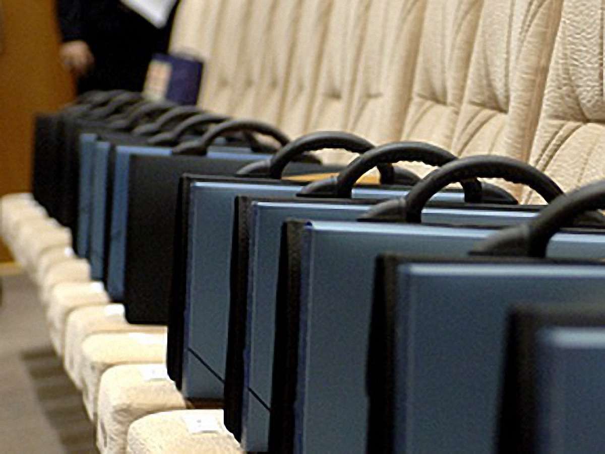 Губернаторами західних областей можуть стати представники опозиції, - експерт