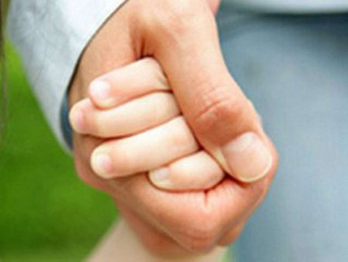 Позбавлення батьківських прав має бути крайньою мірою покарання, - Павленко