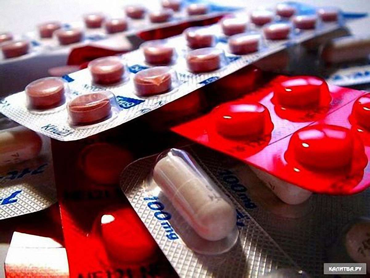 Через фальсифіковані ліки у Львові позапланово перевірять аптеки 