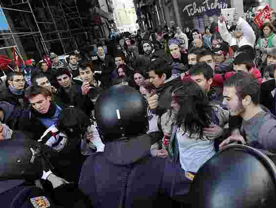 У Мадриді відбулися сутички демонстрантів з поліцією