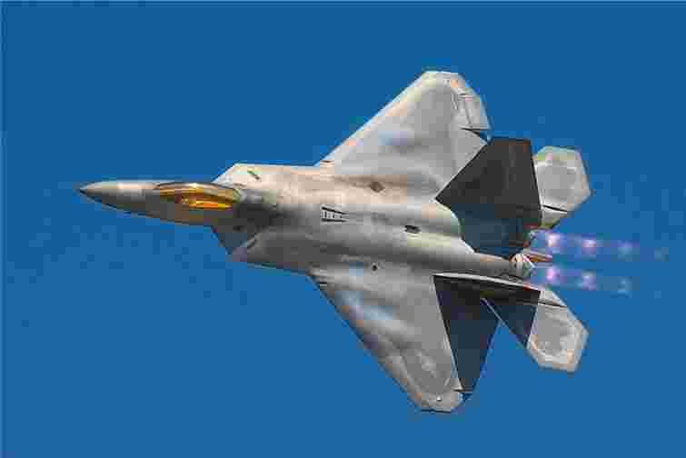 У США розбився найдорожчий винищувач у світі