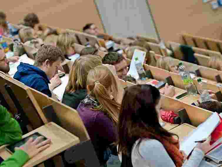 В Україні затвердили правила вступної кампанії до ВНЗ