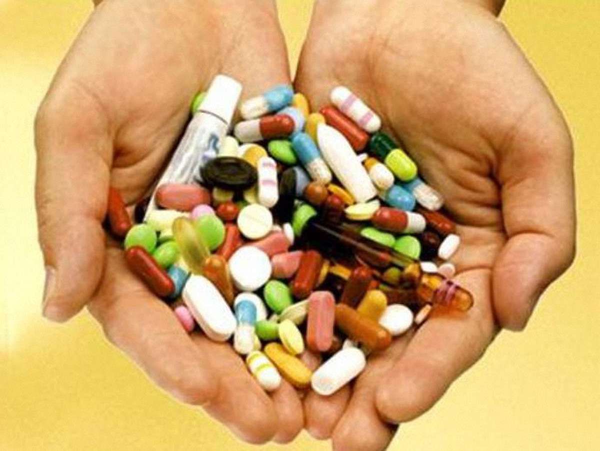 РНБО закликає українців віддавати сумнівні ліки на експертизу