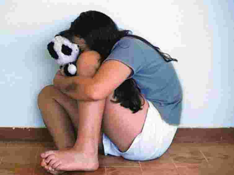 Торік в Україні понад 2 тисячі старшокласниць перервали вагітність