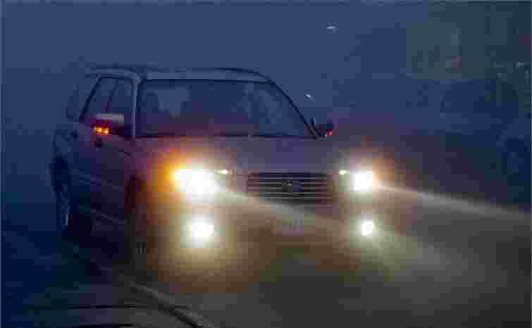 Водіїв просять увімкнути фари, щоб вшанувати жертв ДТП