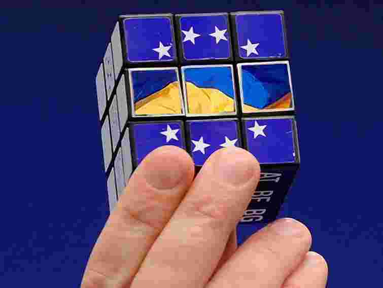 Українські політики мали б задуматись, чи продовжувати так далі, - євродепутат