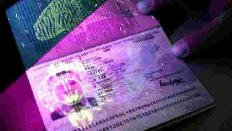Закон про біометричні паспорти лобіює інтереси бізнес-структур, – експерт