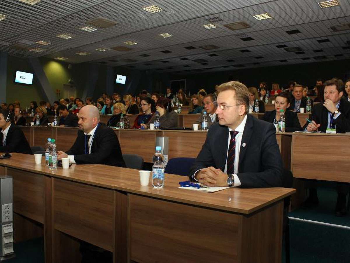 Мер Львова відкрив ІV форум "Перемагай з Левом!"