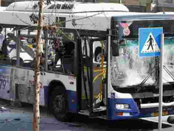 У Тель-Авіві невідомі влаштували вибух в автобусі: 21 поранений