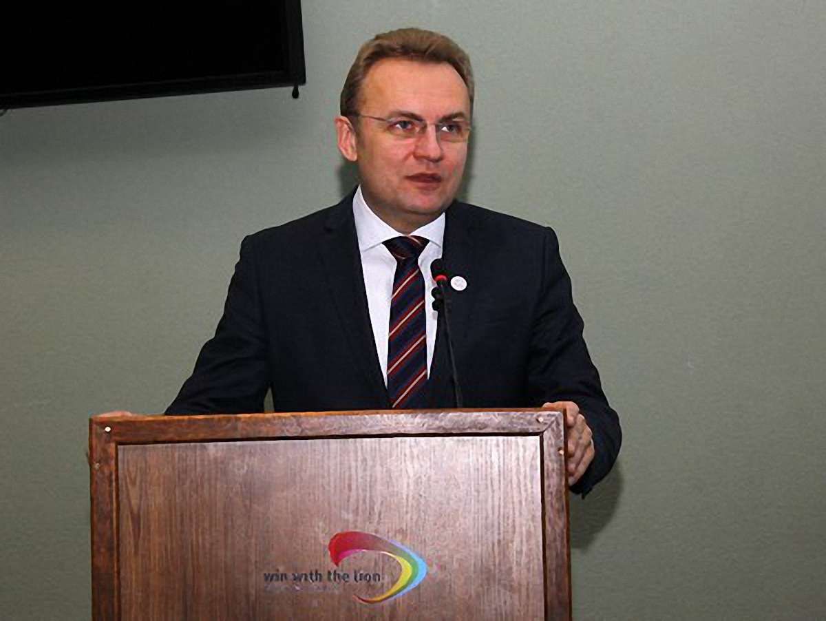 Садовий: Збільшення авіарейсів зі Сходом об'єднає країну