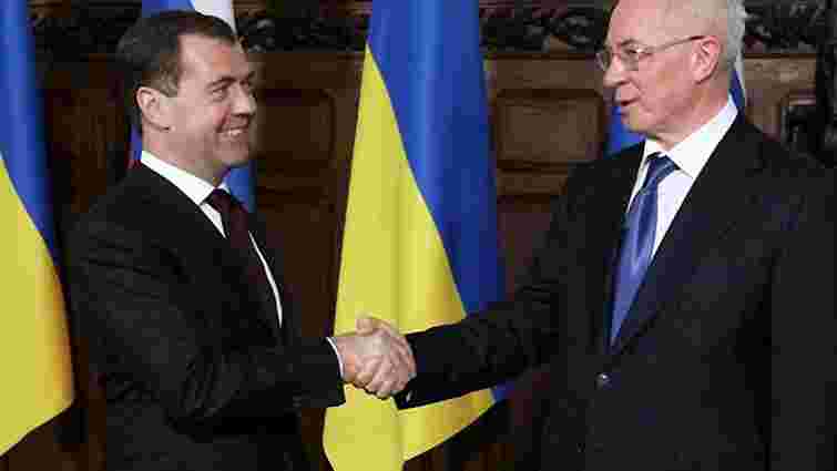 Азаров: Україна налаштована на конструктивний діалог з Росією