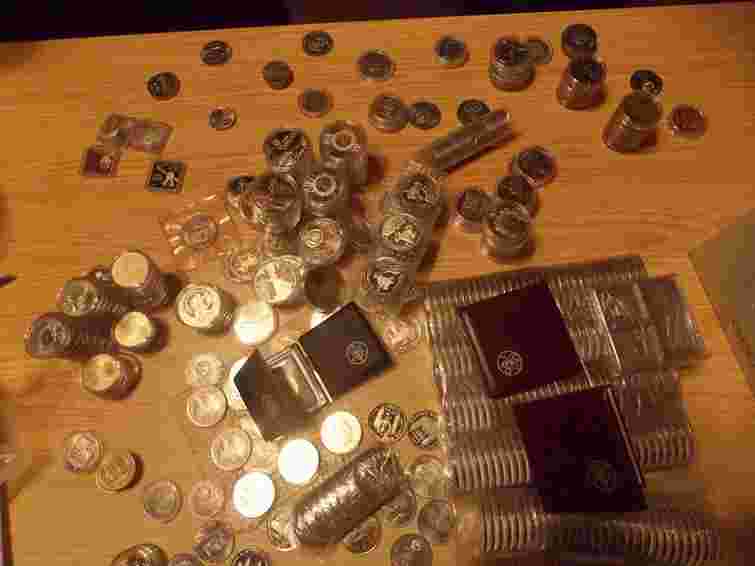 Росіянка хотіла вивезти з України півтисячі колекційних монет