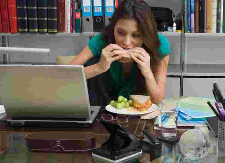 В Україні 50% роботодавців не оплачують відпустки працівників