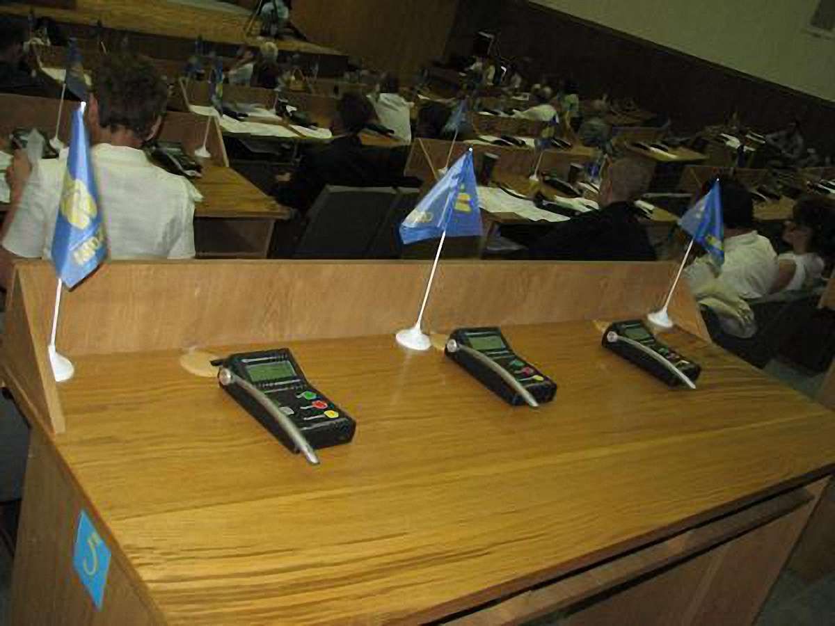 «Свобода» погрожує обнулити списки у Тернопільській облраді