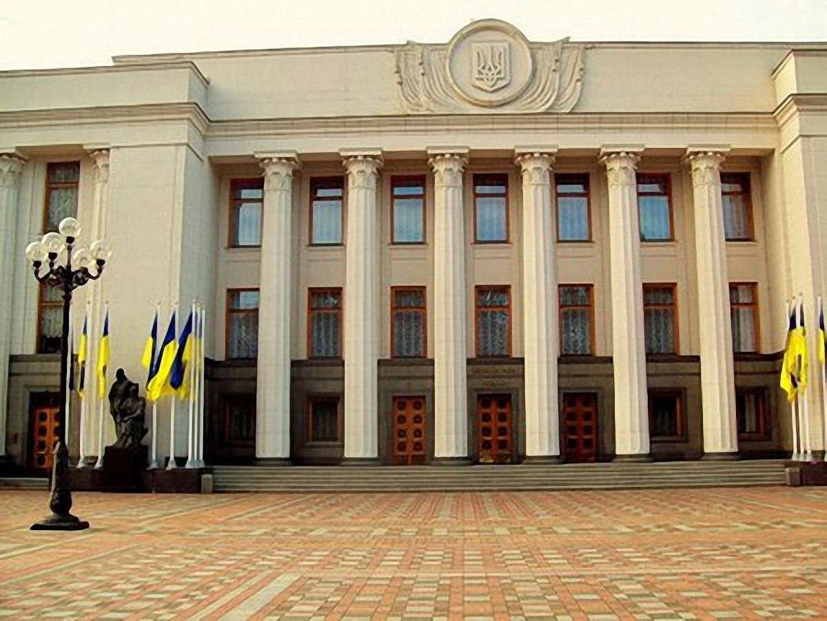 Заяви про вступ у фракцію ПР написали вже 40 самовисуванців