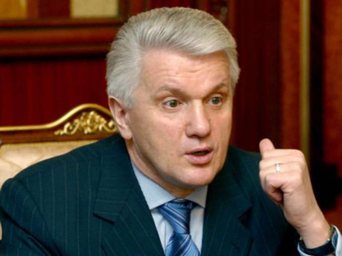 Литвин думає, що про майбутнє Азарова знає лише Янукович