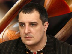 Лукаві ігри консультанта Дубневичів