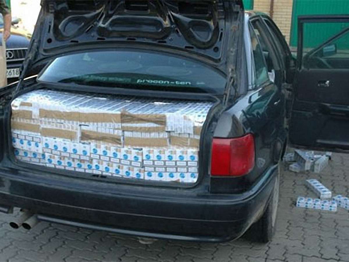 У Львові затримали 25 тисяч пачок контрабандних цигарок