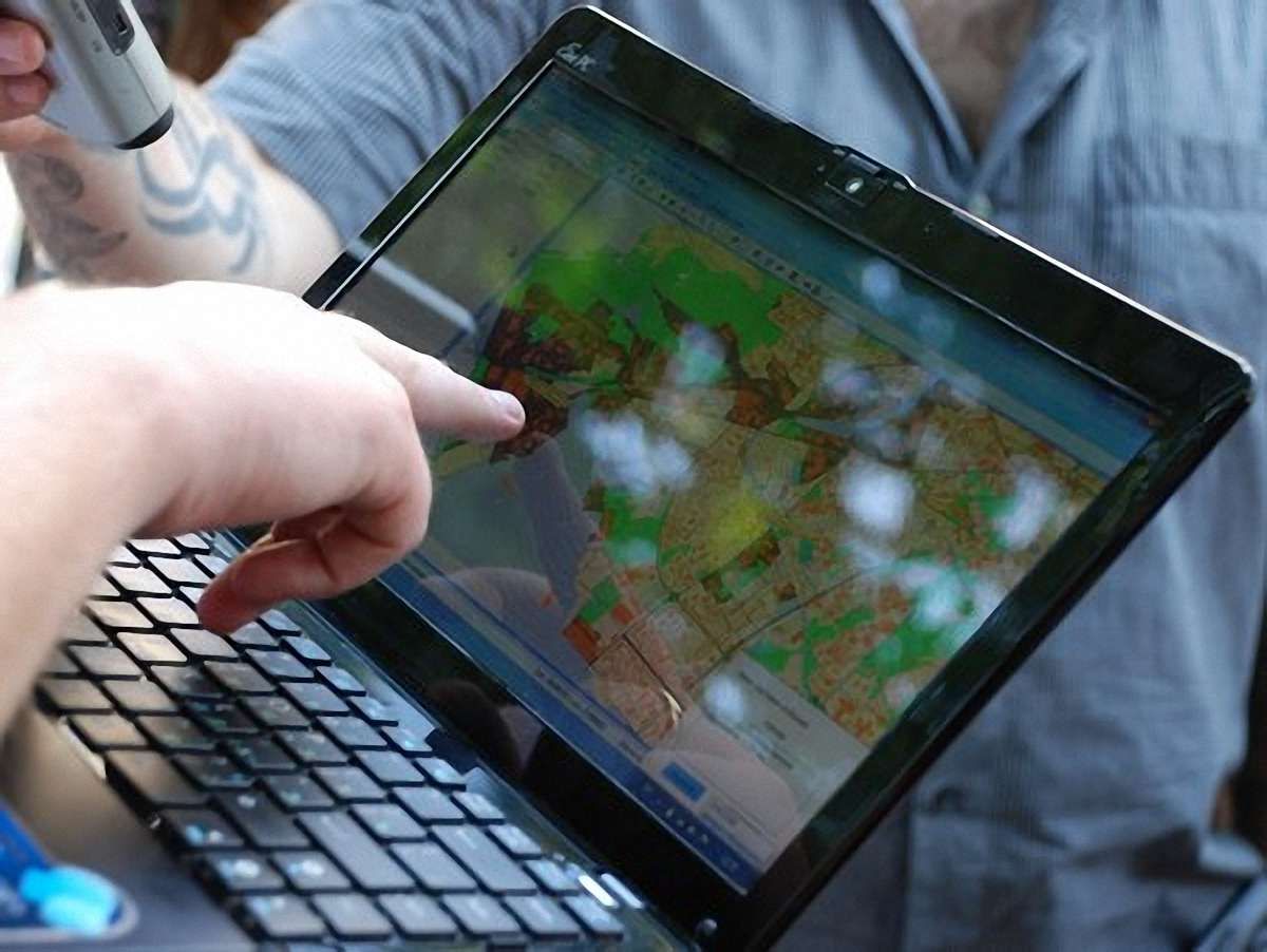 58 трамваїв у Львові вже обладнано системою GPS