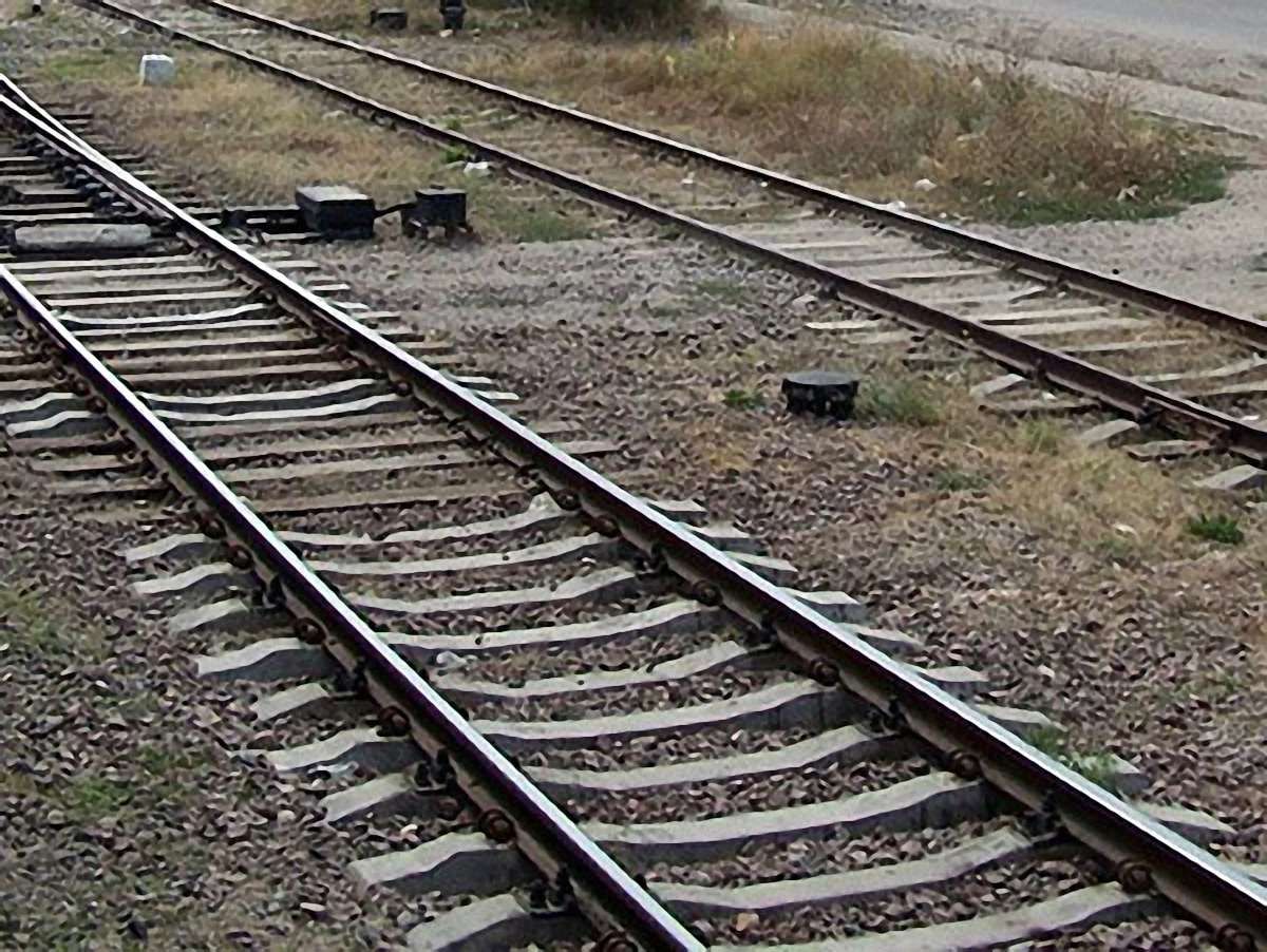 На Волині потяг потрапив у ДТП і загорівся