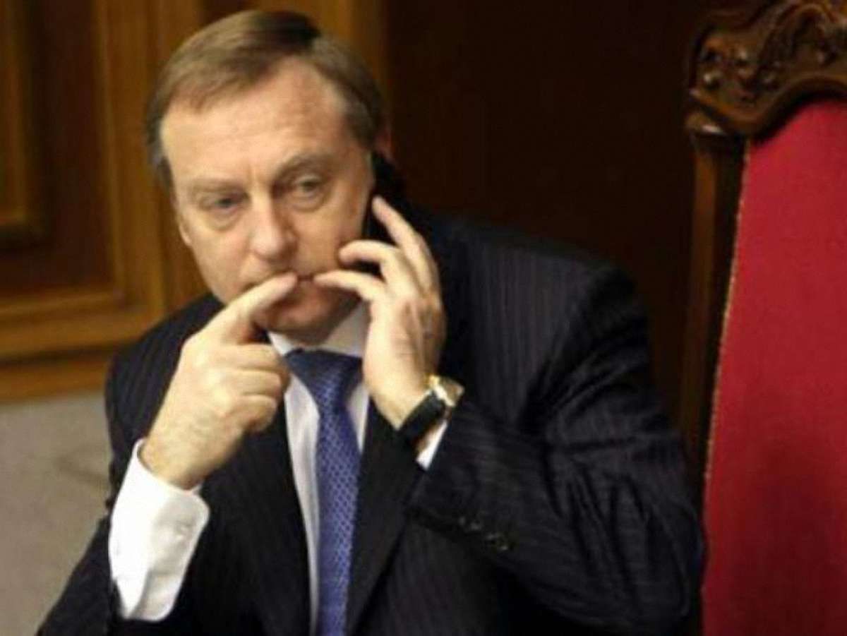 Українці вп‘ятеро рідше відстоюють свої права за кордоном, ніж іноземці