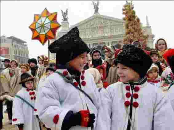 На Різдво Львівщину відвідають учні зі сходу, центру і півдня України